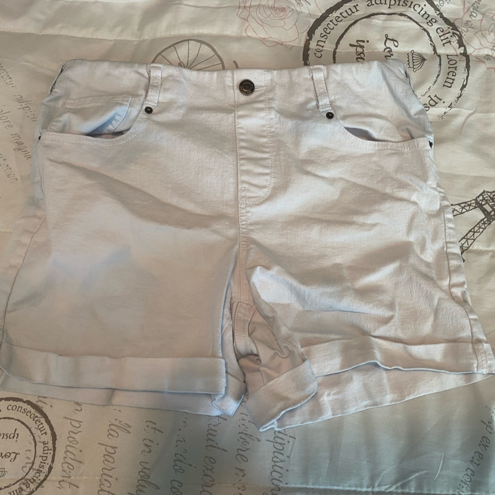 Time and Tru White Shorts